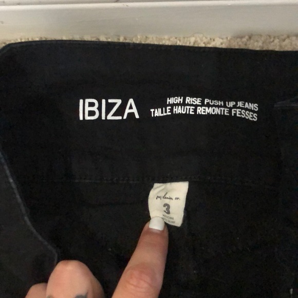 High rise pushup jeans - Picture 3 of 3